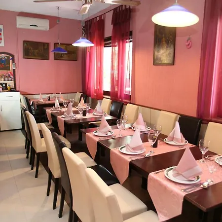 Pansion Ruzica Bed & Breakfast *
